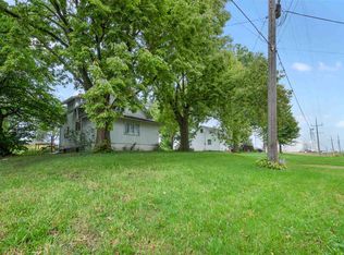 326 E Washington St, North English, IA 52316