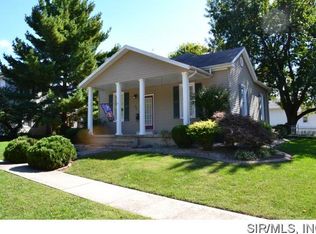 390 Fairfax St, Carlyle, IL