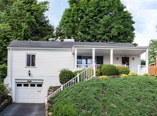 440 Carnegie Dr, Pittsburgh, PA 15243