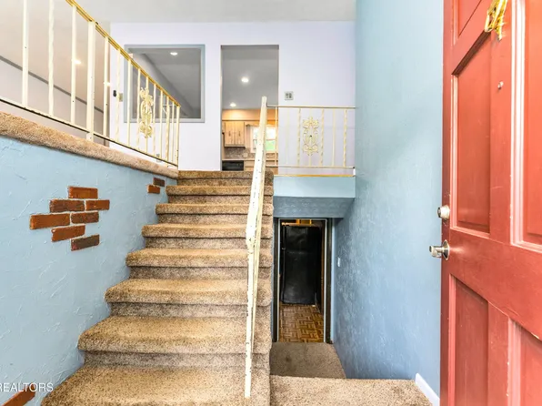 7811 Stillbrook Ln, Knoxville, TN 37938