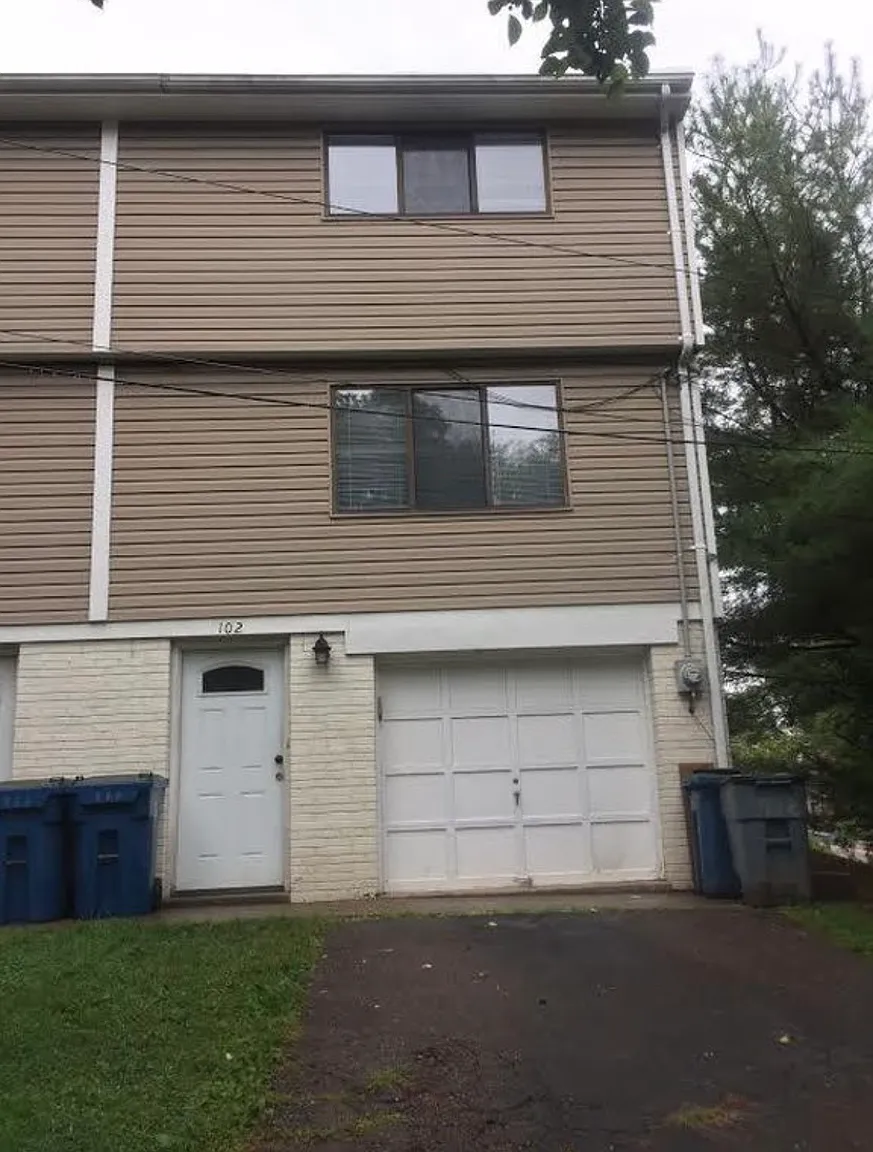 108 Emerson Rd #102 photo 1