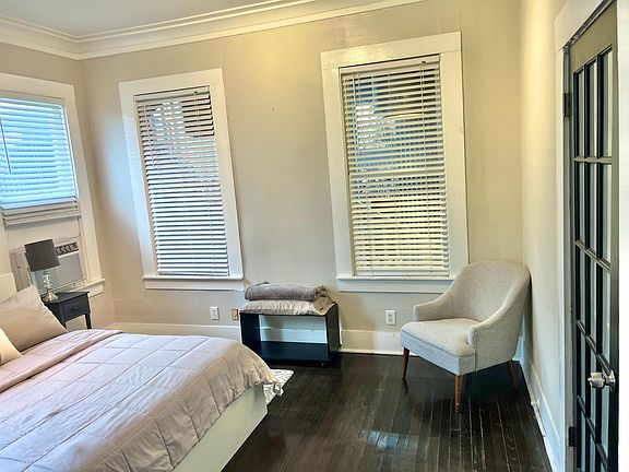 4th image of 1207 McCullough Ave #1