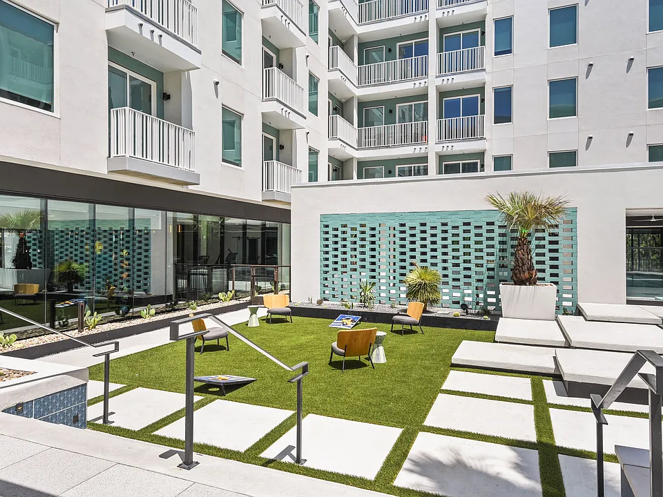 Starlight apartments community photo