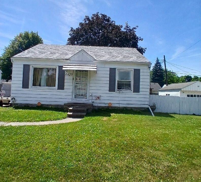 1st image of 4429 Packard Rd