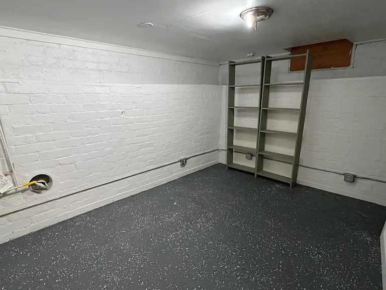 741 Saddlerock Dr — Photo 24