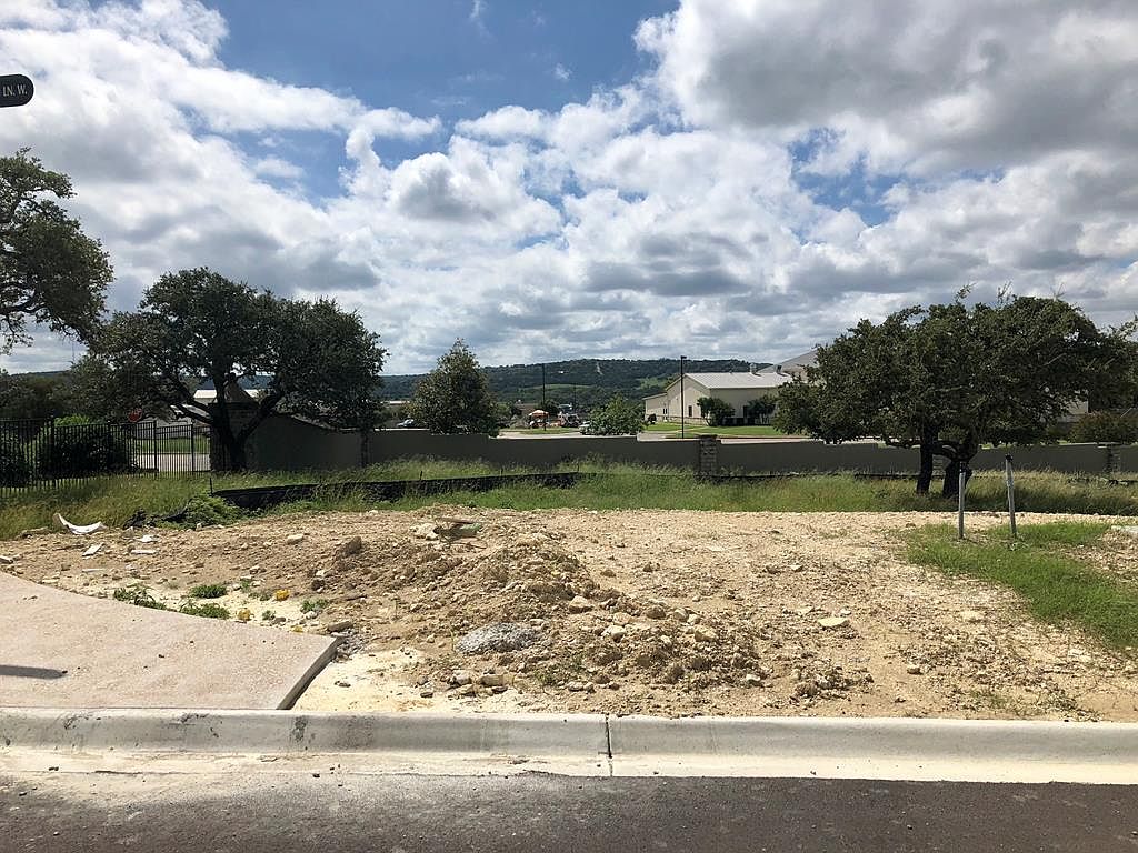 1901 VALENCIA KERRVILLE TX visual data 7