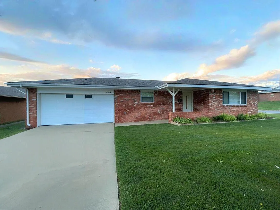 4952 Baylor Drive — Photo 1