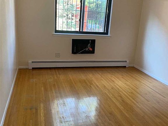 5th image of 163-35 Oak Ave #1