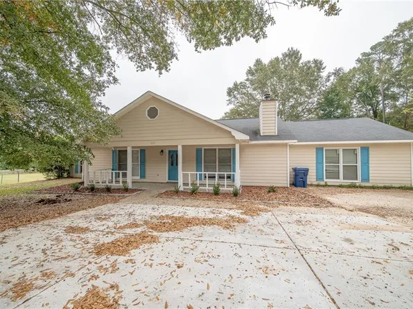 1433 Lee Road 212, Phenix City, AL 36870