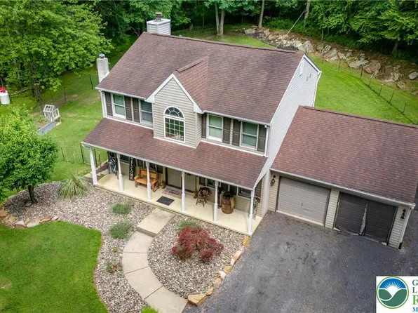341 Stone Mountain Rd, Lehighton, PA 18235