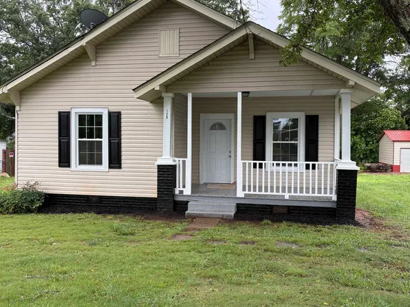 128 Hill St, Wellford, SC 29385