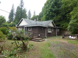 231 NE 6th St, Toledo, OR 97391