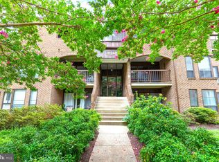 11248 Chestnut Grove Sq APT 352, Reston, VA 20190