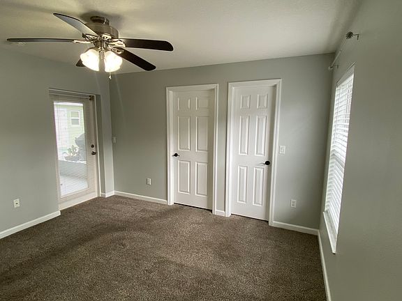5th image of 75 Emerson Dr