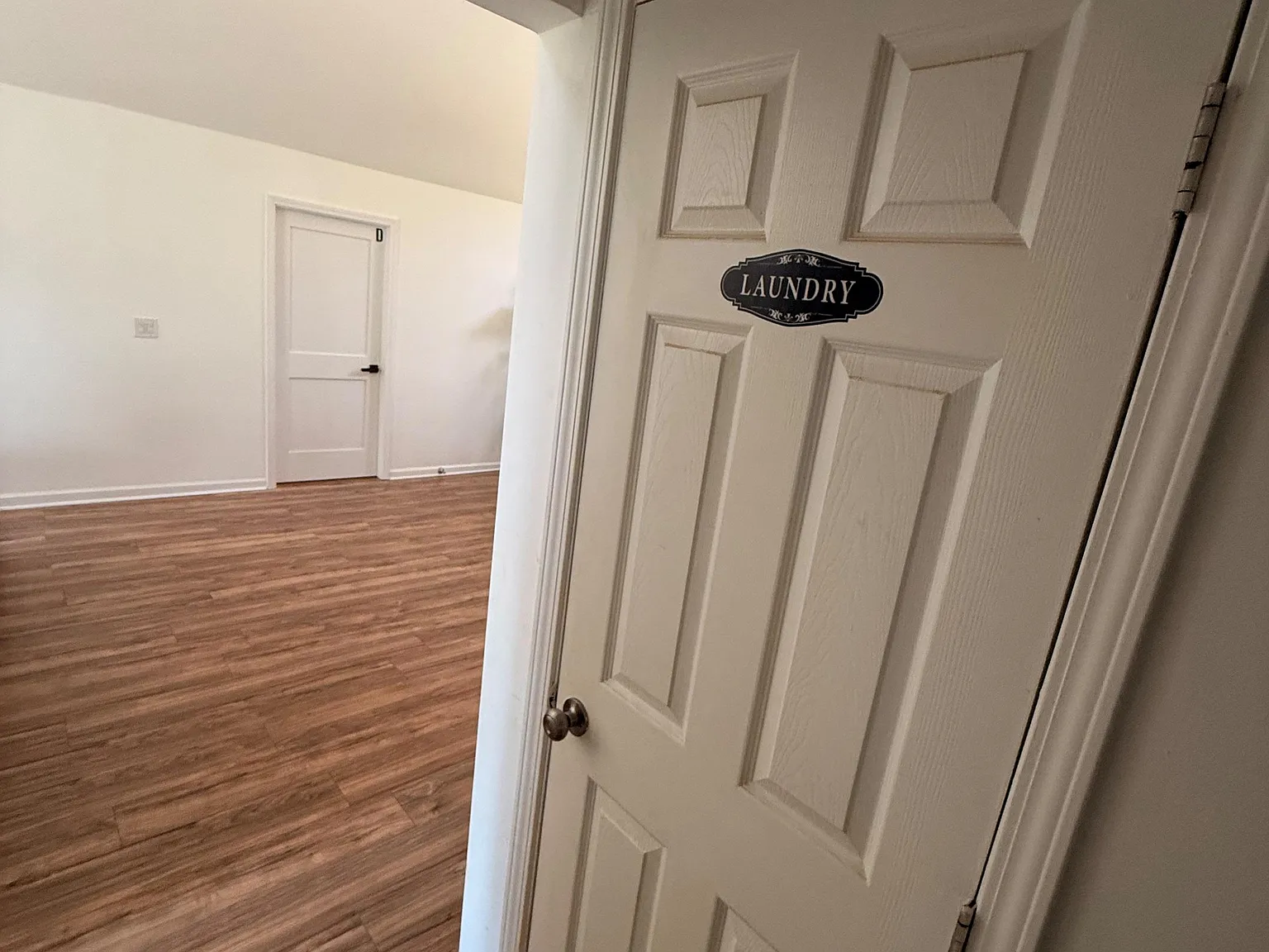 4 bed, 3.0 bath, 1593 sqft, $1,226 — Photo 4