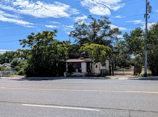 1129 S Main St, Belen, NM 87002