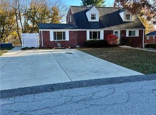 1000 Delyla Dr, Bethel Park, PA 15102