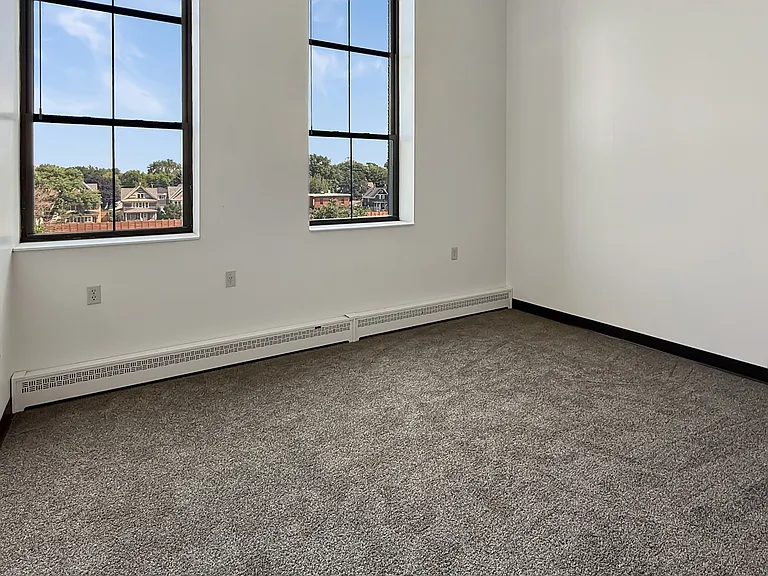 The Terraces/McLean — Photo 11