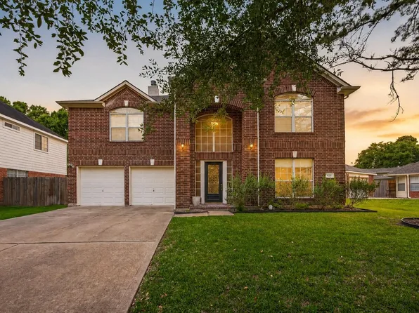 835 Stevens Creek Ln, Richmond, TX 77469