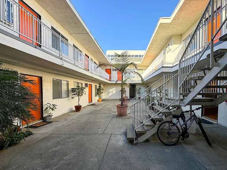 4641 La Mirada Ave #19 — Photo 15