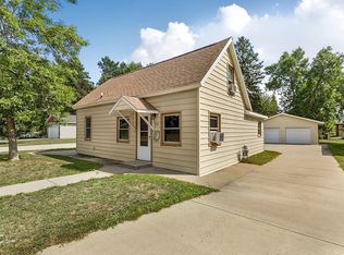 316 6th St S, Sauk Rapids, MN 56379
