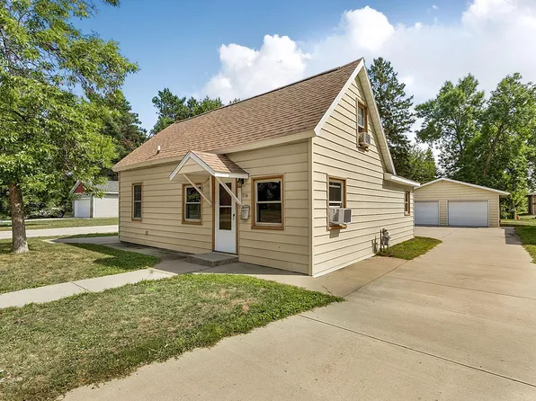316 6th St S, Sauk Rapids, MN 56379