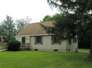 3240 S Cemetery Rd, North East, PA 16428