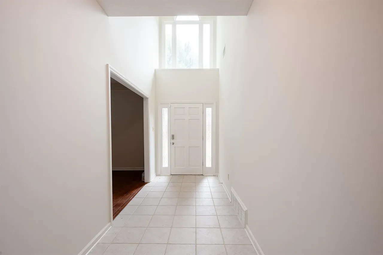 3911 Lighthouse Ln — Photo 3