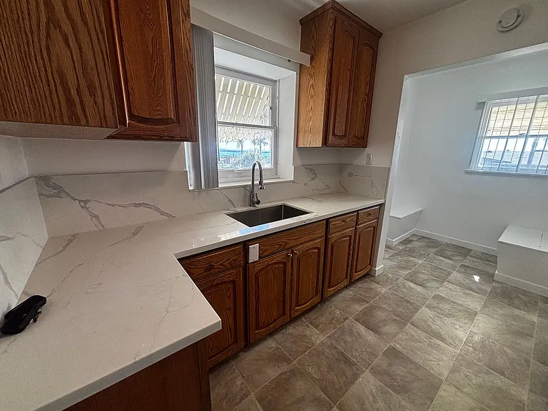 3689 Moultrie Ave — Photo 13