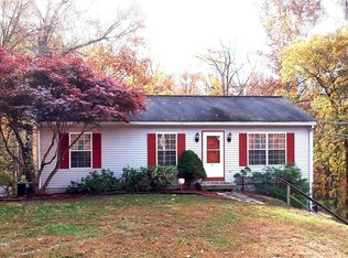 2465 Wallum Lake Rd, Pascoag, RI 02859