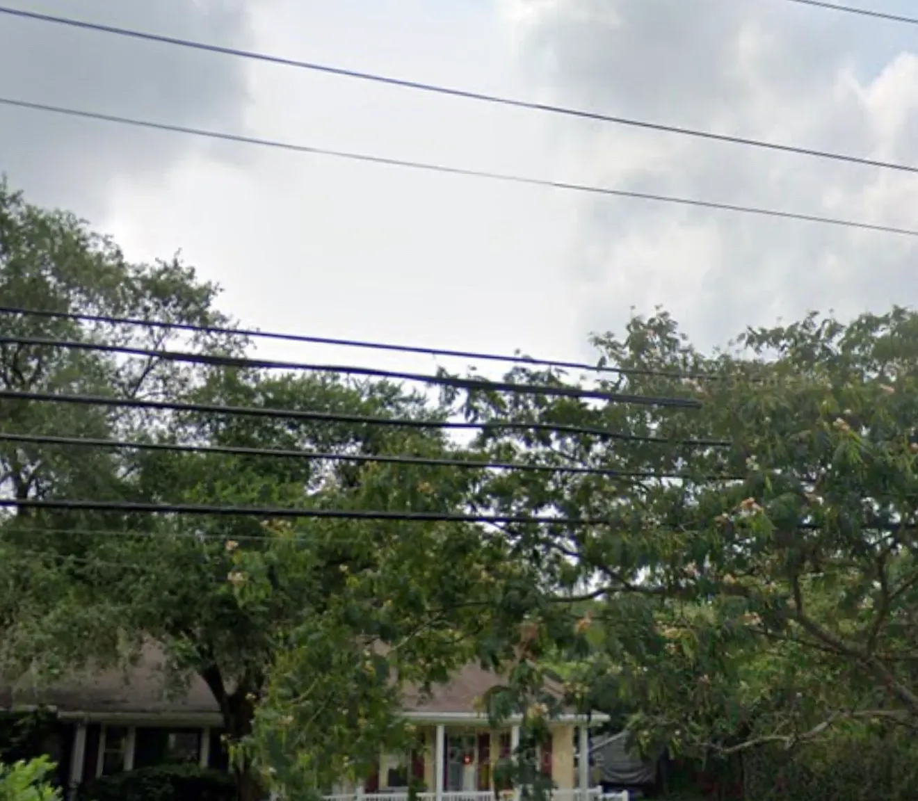6 bed, 3263 sqft, $4,500 — Photo 1