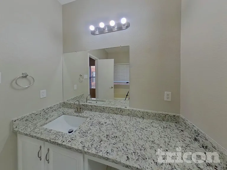 5825 Show Master Ln — Photo 9