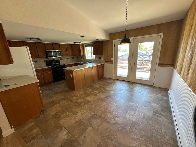 117 E Church St #1-5 — Photo 7