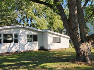 36675 N Helen Dr, Lake Villa, IL 60046