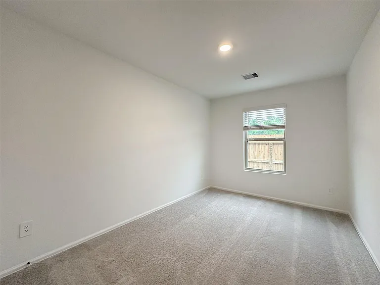 1515 Las Cuevas Dr — Photo 18