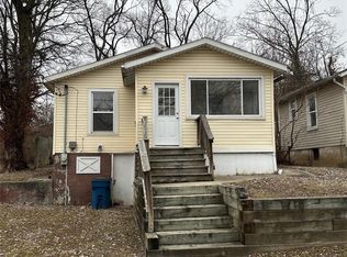 3034 Glenwood Ave, Alton, IL 62002