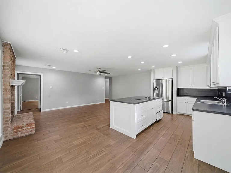 7019 Oak Bough Dr — Photo 8