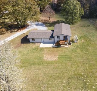 7000 W Sugar Creek Dr, Columbia, MO, 65203