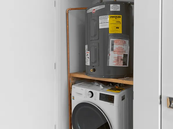 227 Clarkson Avenue image 6 of 9