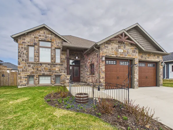 13 Lakefield Dr, Kincardine, ON N2Z 0E1