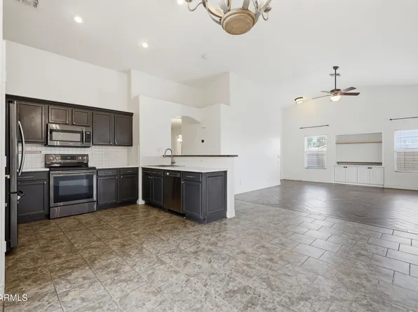 3242 E BONANZA Road, Gilbert, AZ 85297