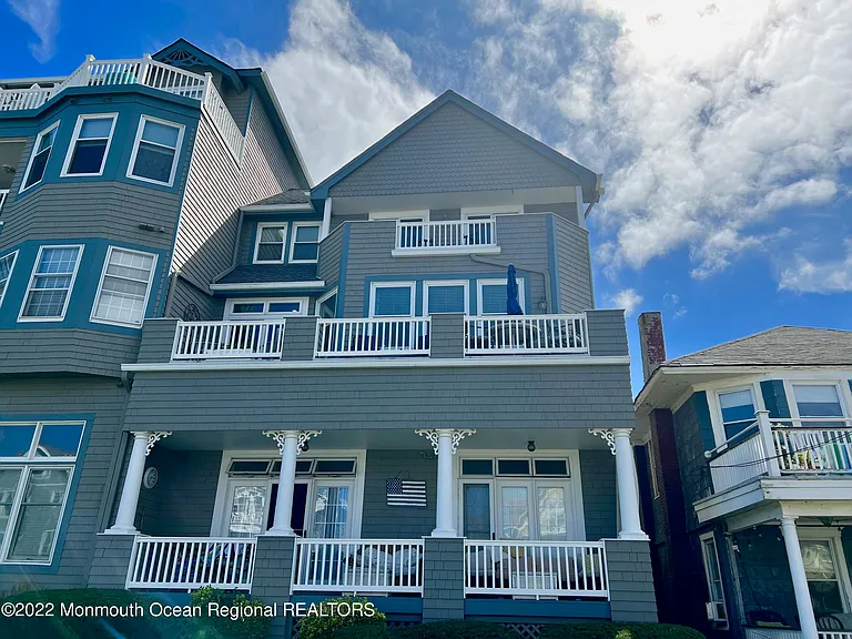 4 Ocean Ave #14 — Photo 33