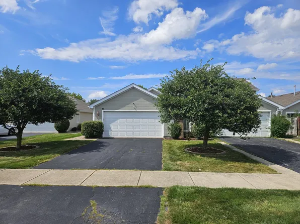 700 E 92nd Pl, Merrillville, IN 46410