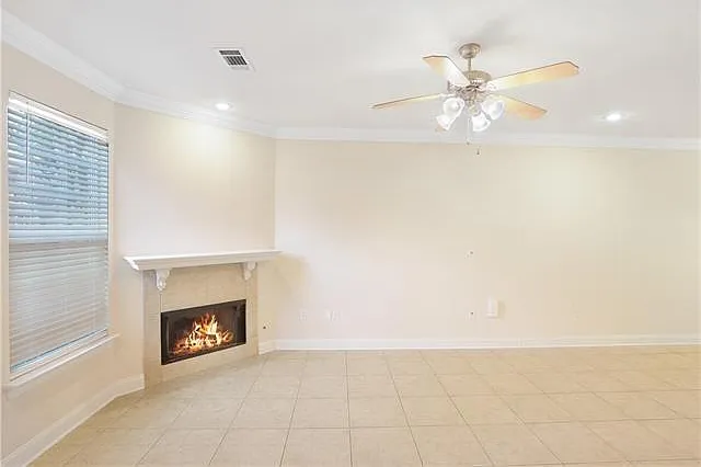 3 bed, 2.5 bath, 1346 sqft, $1,750 — Photo 4