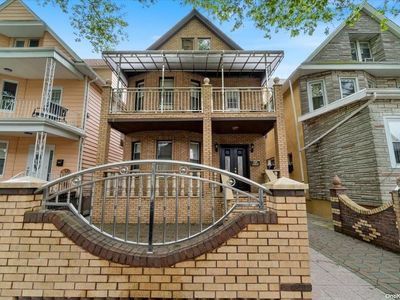 626 E 4th Street, Brooklyn, NY, 11218
