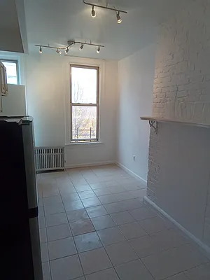 Rented by G Y B Realty Inc | media 11