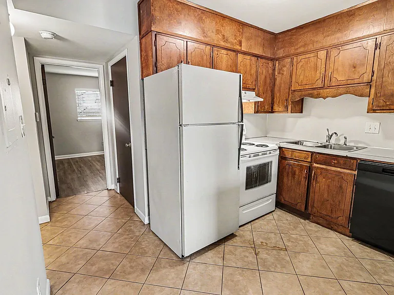 Green Valley Hoover Apartments — Photo 27