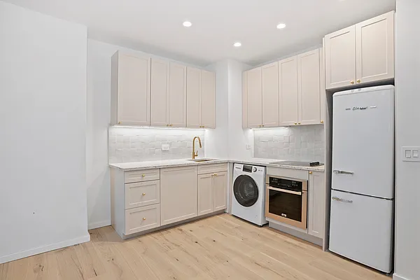 Rented by Douglas Elliman | media 2