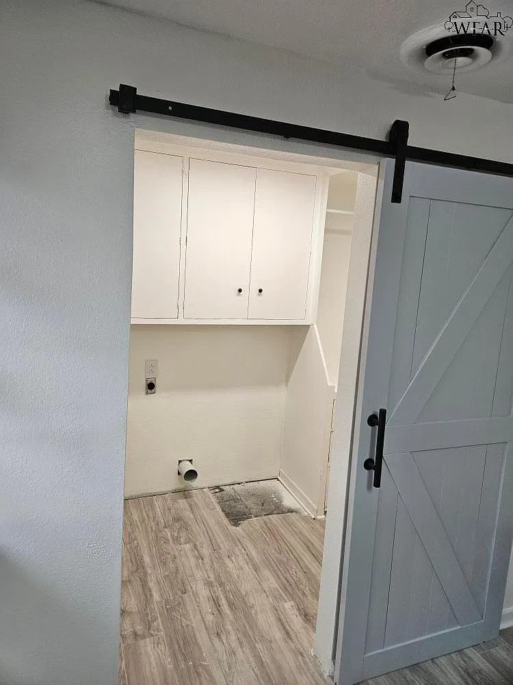 3 bed, 2.0 bath, 1402 sqft, $1,700 — Photo 3