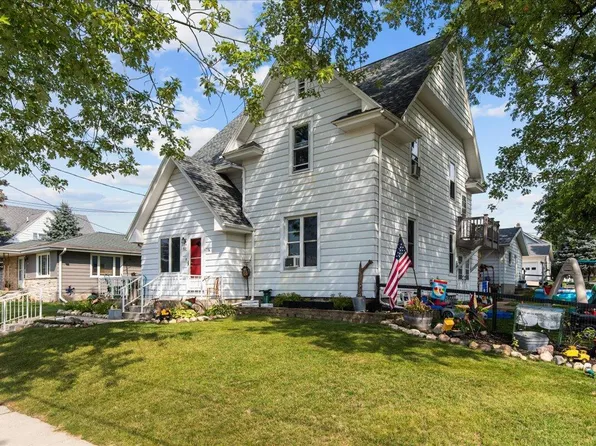 402 1st AVENUE, Adell, WI 53001